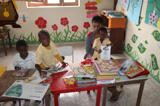 Solidariedade vaguense leva material escolar a Cabo Verde
