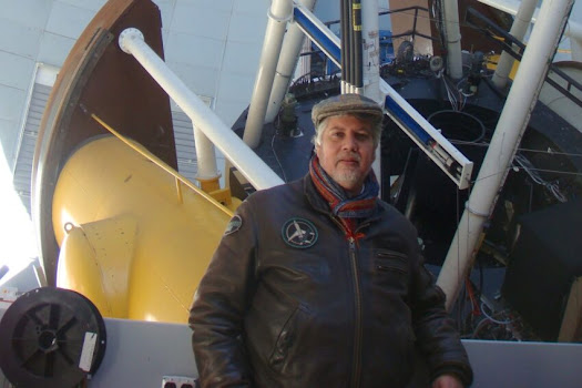 Nome de astrofísico português brilha no céu noturno. União Astronómica Internacional atribuiu o nome do astrofísico Pedro Machado a um asteroide