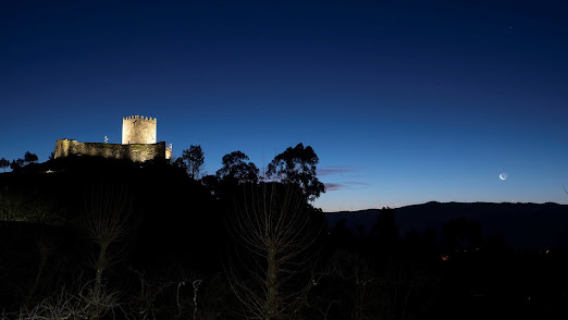 Rota do Românico e Município de Celorico de Basto promovem visita guiada noturna ao Castelo de Arnoia