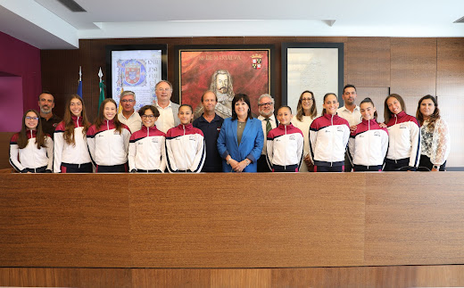 Atletas da Academia CantanhedeGym competem este mês em Itália. Executivo Municipal recebeu ginastas que vão ao Campeonato do Mundo