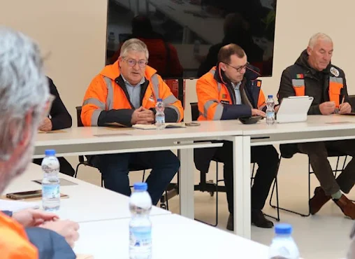Secretário de Estado da Proteção Civil reune com forças de segurança em Porto de Mós