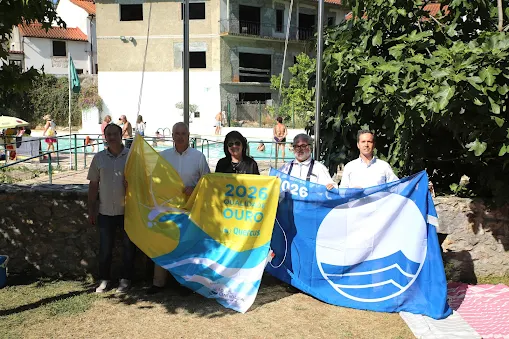 Cantanhede | Autarcas hastearam também a bandeira “Qualidade de ouro”. Bandeira Azul içada nas praias fluviais e piscina natural de Ançã