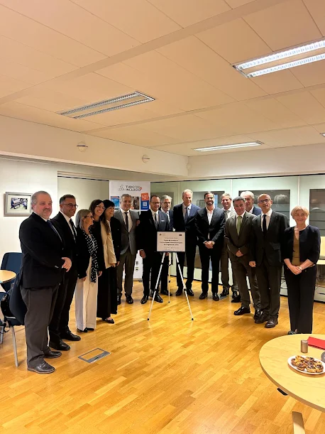 PRESIDENTE DA CÂMARA DA MARINHA GRANDE INTEGRA COMITIVA DA REGIÃO DE LEIRIA EM BRUXELAS