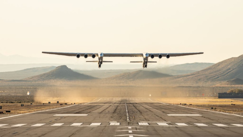 CIÊNCIA | Stratolaunch, avião com maior envergadura do mundo, faz seu primeiro voo