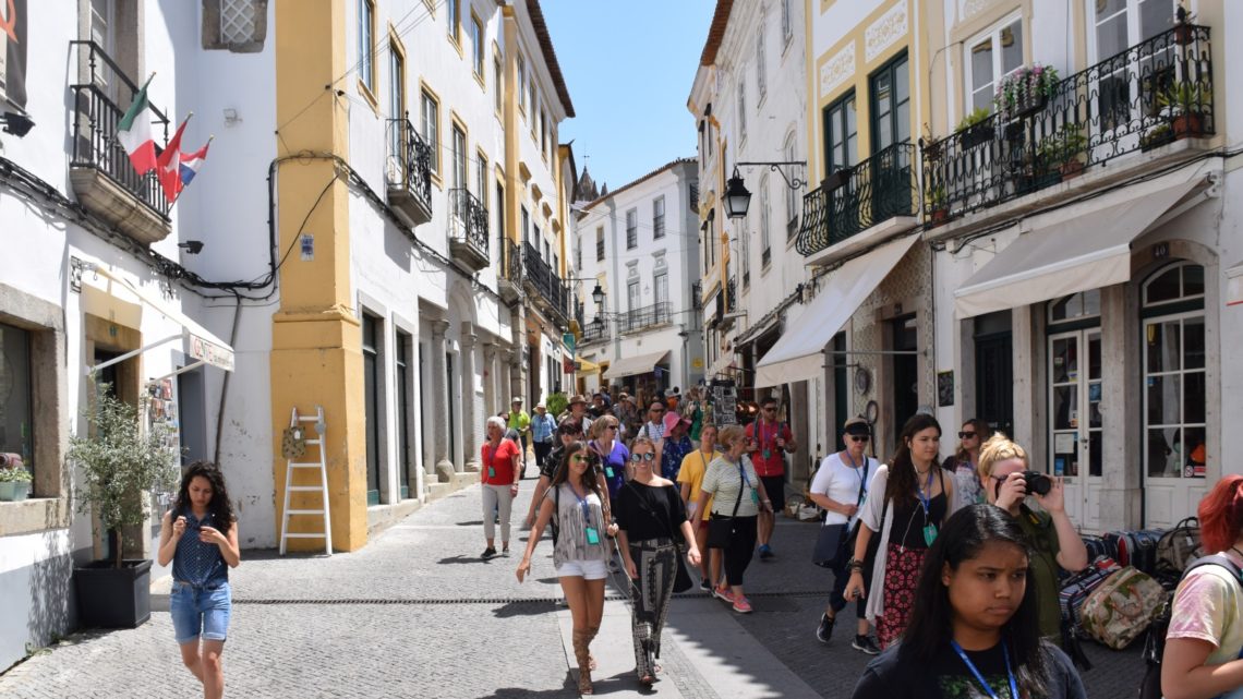 Évora | O Posto de Turismo Municipal registou em 2018 uma média mensal de 11.882 visitantes