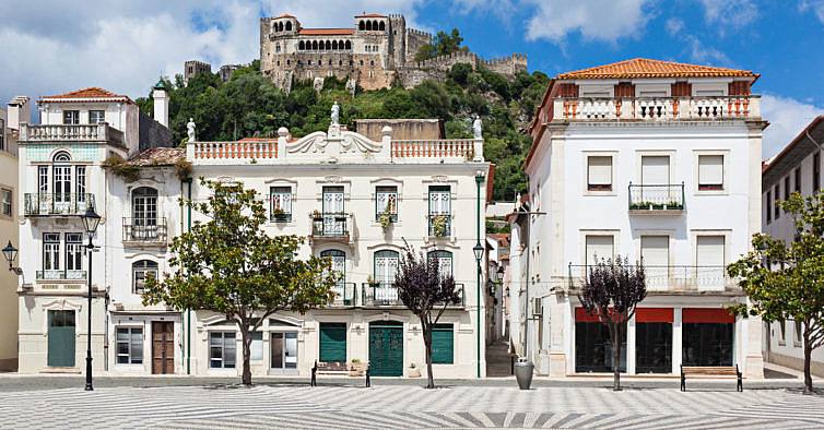 Leiria | Assembleia Municipal de Leiria recebe prémio por Boas Práticas