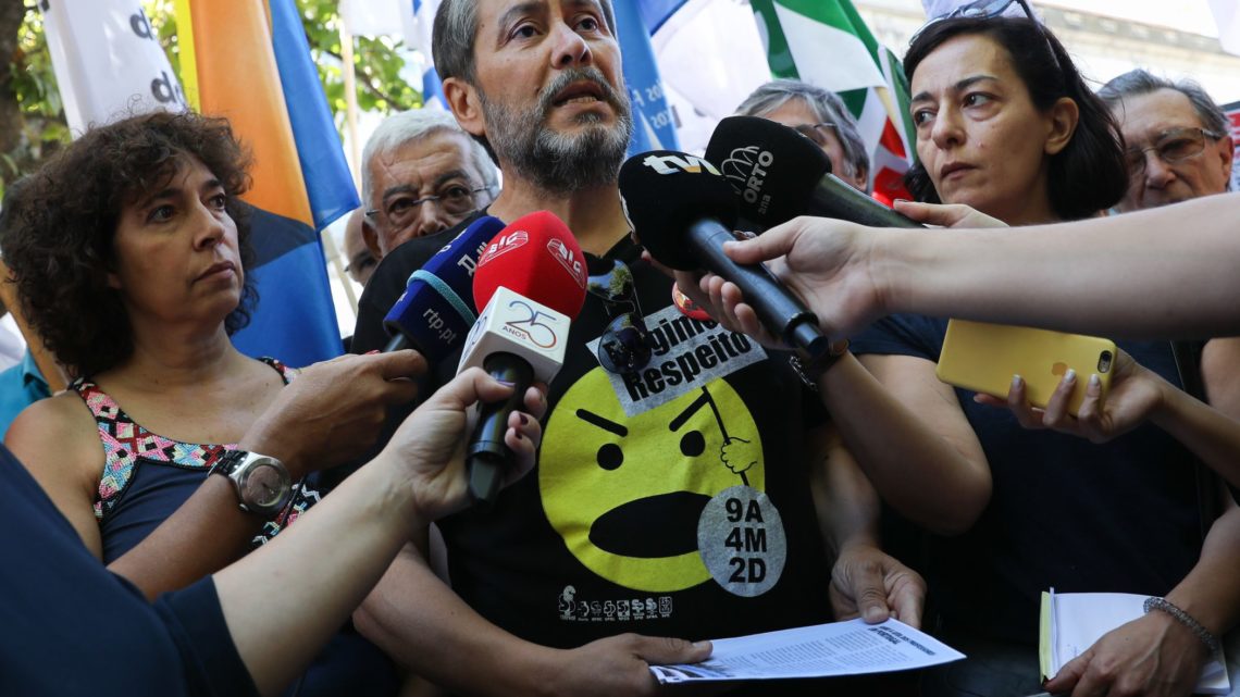 Professores arrancam hoje no Porto semana de “Comícios da Indignação”