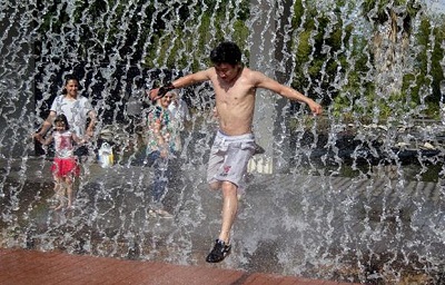 Mundo| Calor extremo leva França a ativar alerta vermelho pela primeira vez