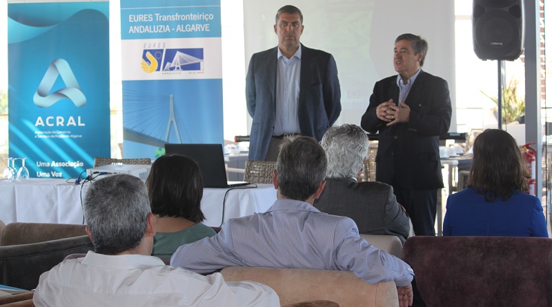 Tavira | promoveu ação sobre negócios transfronteiriços