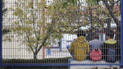 Funcionários públicos podem faltar para acompanhar filhos no primeiro dia de aulas