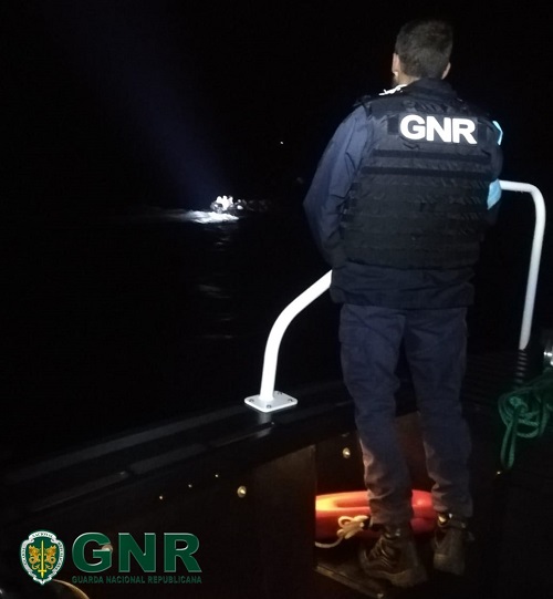 GNR socorre embarcação com incêndio a bordo na ilha de Samos