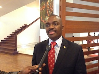 Moçambique | Governo cria lei para clarificar papel da PGR, ministro da Justiça e Tribunais em processo de extradição