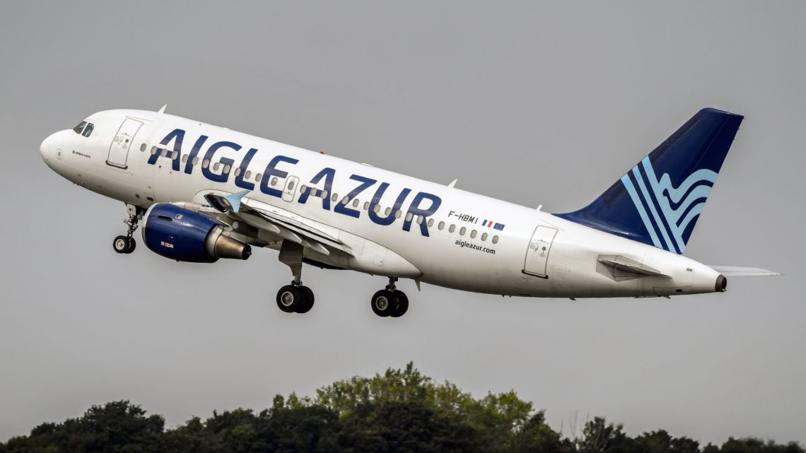 Negócios | Aigle Azur cancela todos os voos a partir de sábado por problemas financeiros. Entre os voos suspensos estão ligações a Portugal