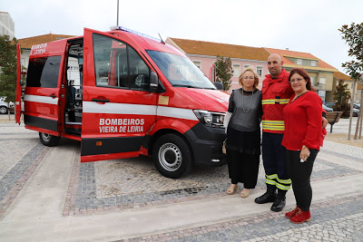 Oeste | CÂMARA MUNICIPAL OFERECE AMBULÂNCIA DE SOCORRO AOS BOMBEIROS DE VIEIRA DE LEIRIA