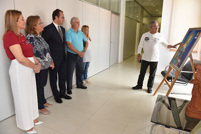 Oeste | Artistas de Leiria oferecem ao Município obras dedicadas à Rainha Santa