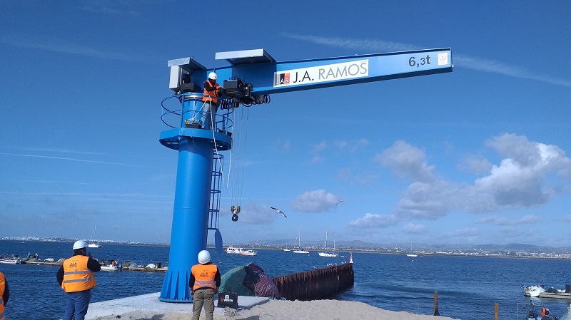 Algarve | Porto de Abrigo da Ilha Culatra ganha grua