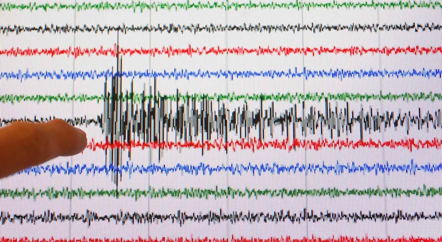 Sismo de magnitude 3,7 sentido nas ilhas do Faial e do Pico