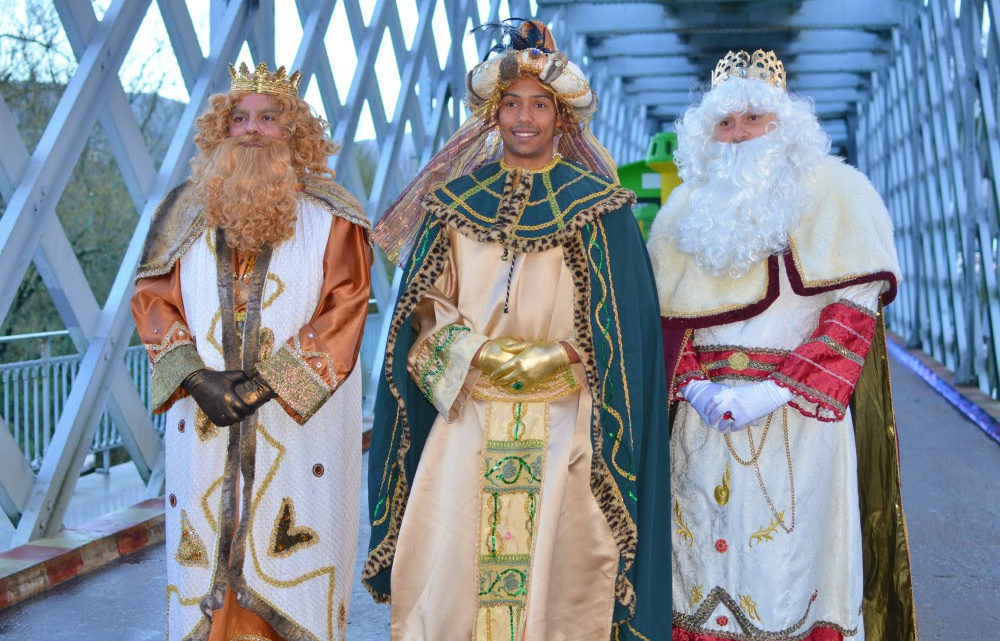 Valença do Minho | Reis Magos e Chuva de Rebuçados na Cavalgata Tui Valença