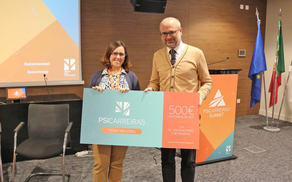 Psicóloga da APCC foi a profissional júnior do ano para a Ordem dos Psicólogos