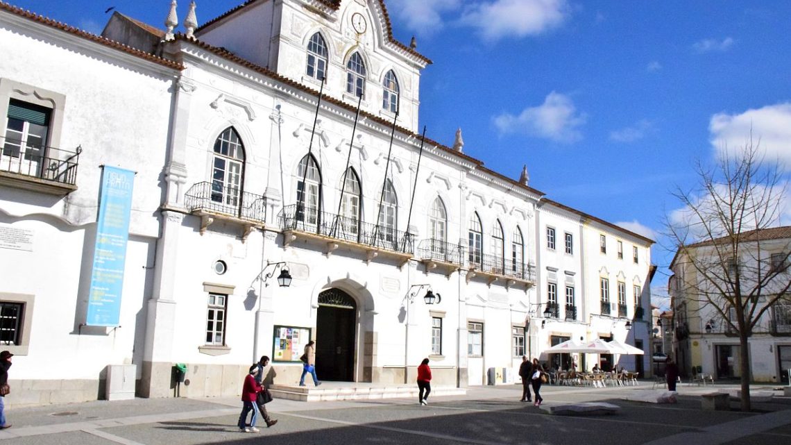 Em reunião pública de 26 de Fevereiro: Câmara de Évora fez ponto da situação da construção do Hospital Central