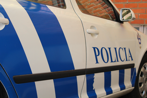 Aveiro: Dupla roubou e agrediu adolescente na via pública