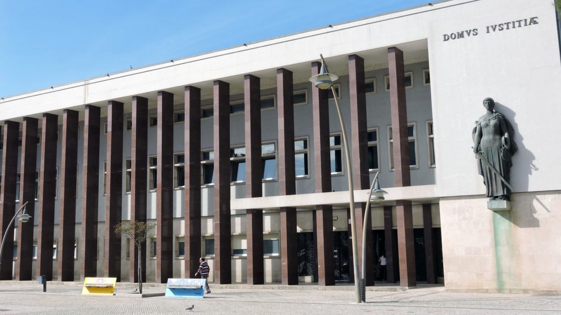 Covid-19 / Tribunais: Comarca de Aveiro reduzida a serviços urgentes