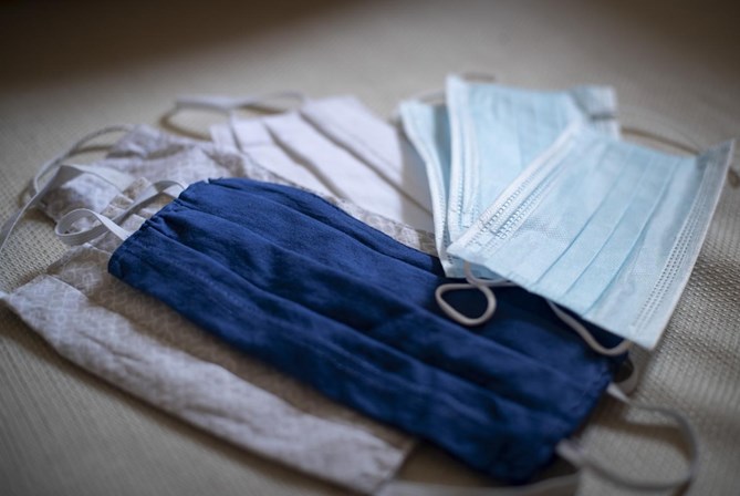 MUNICÍPIO DA COVILHÃ DISTRIBUI MÁSCARAS A TODA A POPULAÇÃO