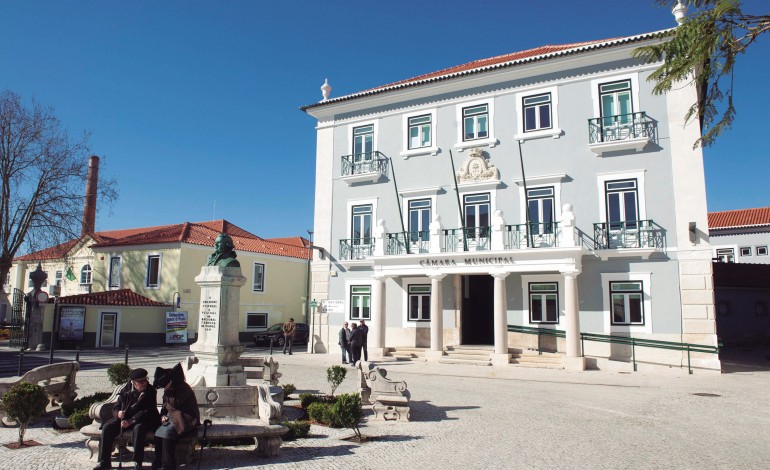 Regulamentos de atribuição de apoios em discussão pública