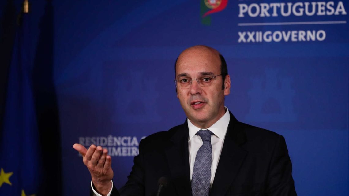 Pedro Siza Vieira: “Ajudas do Estado a empresas a fundo perdido serão impostos mais tarde”