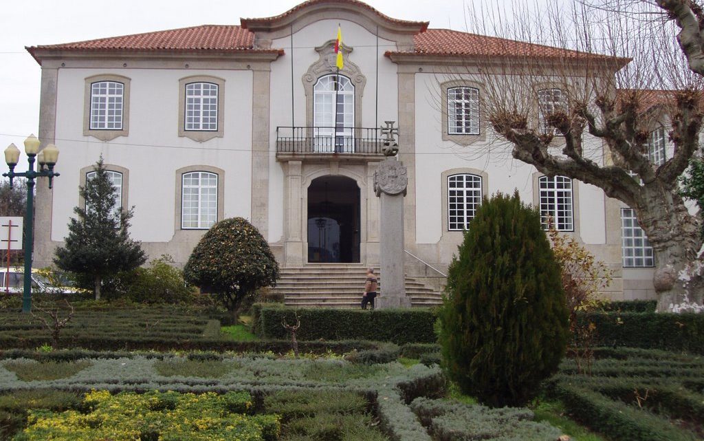 Vouzela disponibiliza computadores e acesso à internet a alunos