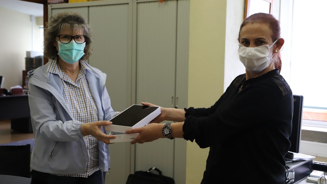 Marinha Grande | CÂMARA MUNICIPAL EQUIPA ESCOLAS COM TABLETS E COMPUTADORES