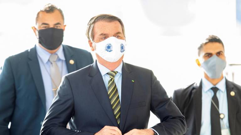 Bolsonaro diz que “pavor” em torno da pandemia mata mais do que a doença