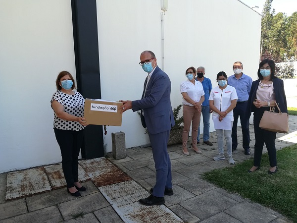 Fundação EDP entrega máscaras ao Centro Social de Avelãs de Cima