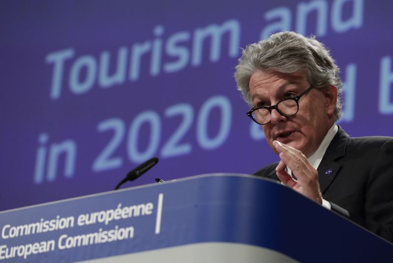 Comissão Europeia diz que desinformação é a doença do século