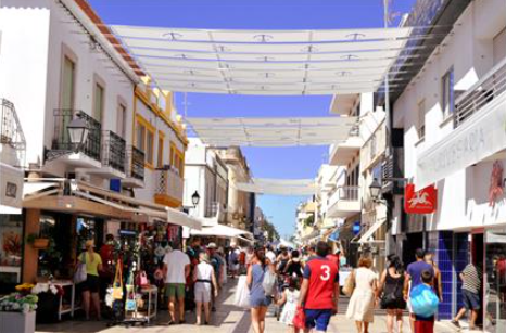 Comerciantes algarvios expectantes com reabertura de fronteiras com Espanha