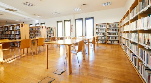 Biblioteca Municipal da Mealhada reabre sala de estudo e área de informática