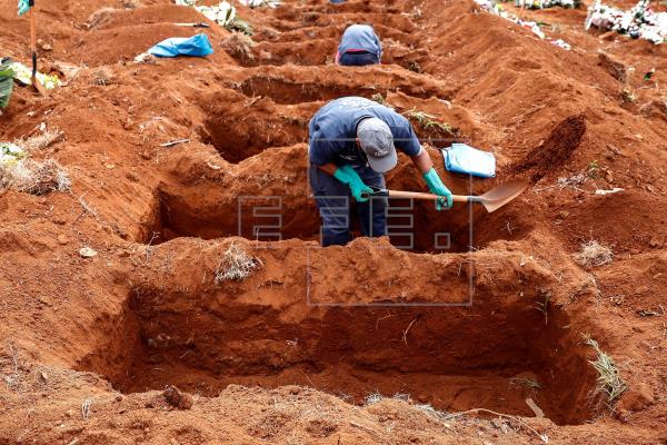 OMS vê estabilização da pandemia no Brasil mas pede cautela