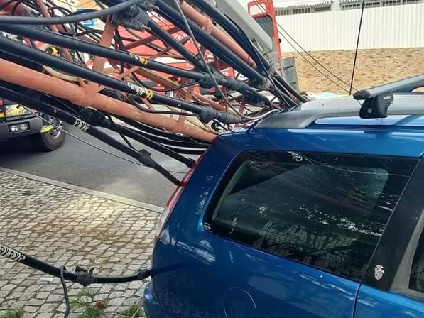 Altice Portugal confirma que antena caída em Alcabideche é “sua propriedade”