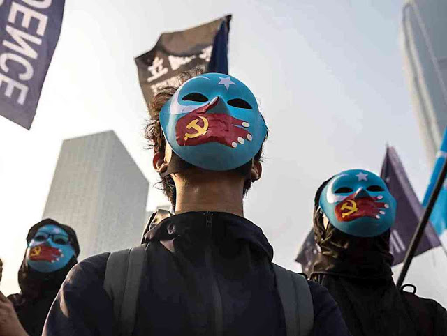Hong Kong no pelourinho comunista