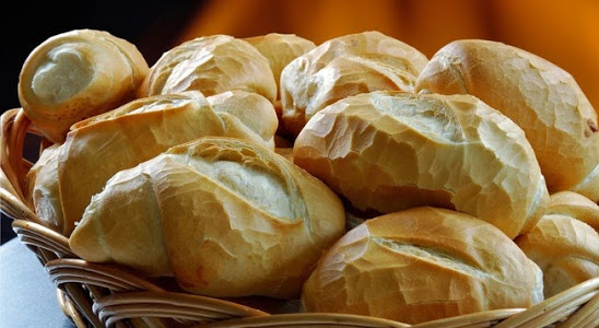 Pão poderá custar mais em 2021 com aumento do salário mínimo e do preço da farinha