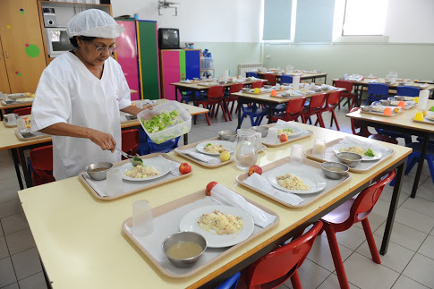 Leiria | Município assegura refeições a alunos beneficiários da ação social escolar