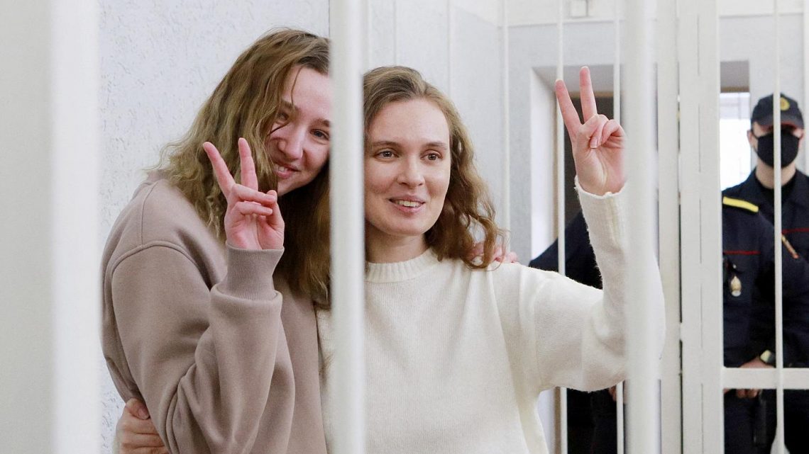 Jornalistas condenadas à prisão na Bielorrússia por filmarem protestos