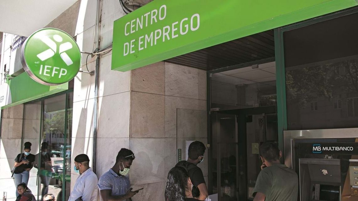 Mais de 136 mil trabalhadores precários perderam emprego, segundo um estudo da CGTP