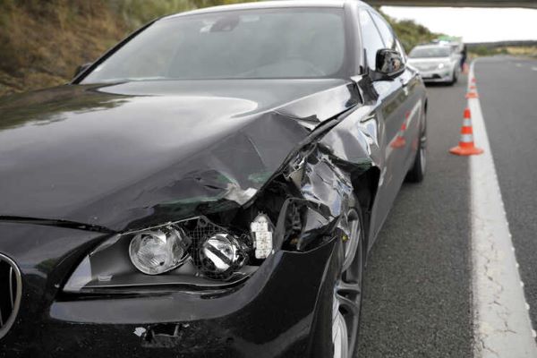 Um morto por atropelamento com carrro que transportava o ministro da Administração Interna