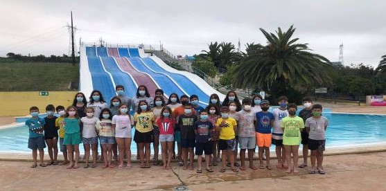 NADADORES DA SECÇÃO DE NATAÇÃO DA SOCIEDADE COLUMBÓFILA PROMOVEU ACTIVIDADE RECREATIVA PARA ENCERRAMENTO DA ÉPOCA DESPORTIVA