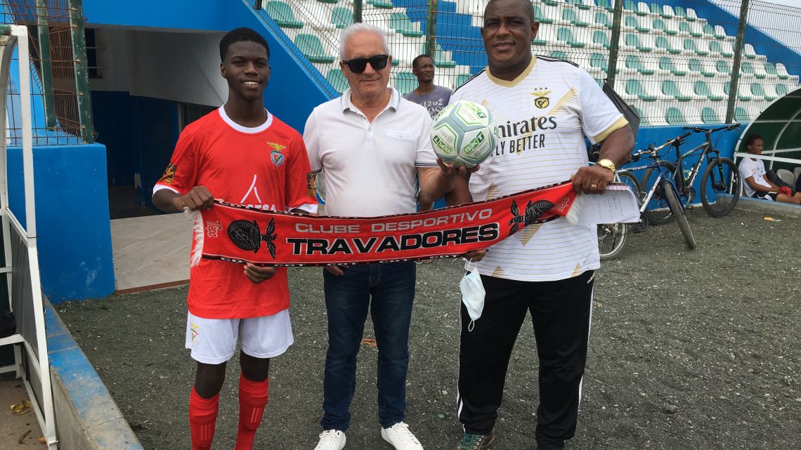 CLUBE DESPORTIVO TRAVADORES CONTEMPLADOS COM BOLAS DA BKT