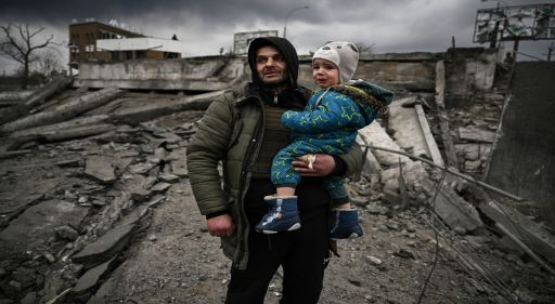Crianças vítimas de desidratação em Mariupol