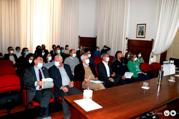 Silves | SESSÃO DE ESCLARECIMENTO SOBRE A CAPACITAÇÃO DAS ENTIDADES GESTORAS DAS ÁREAS INTEGRADAS DE GESTÃO DA PAISAGEM TEVE LUGAR EM SILVES
