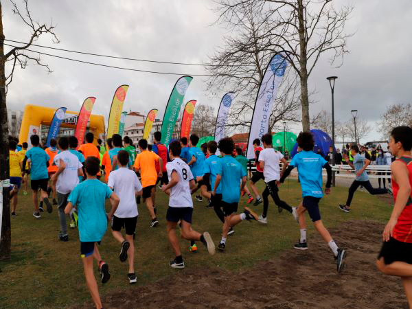 Marinha Grande | PARQUE DA CERCA ACOLHEU CORTA-MATO DISTRITAL ESCOLAR