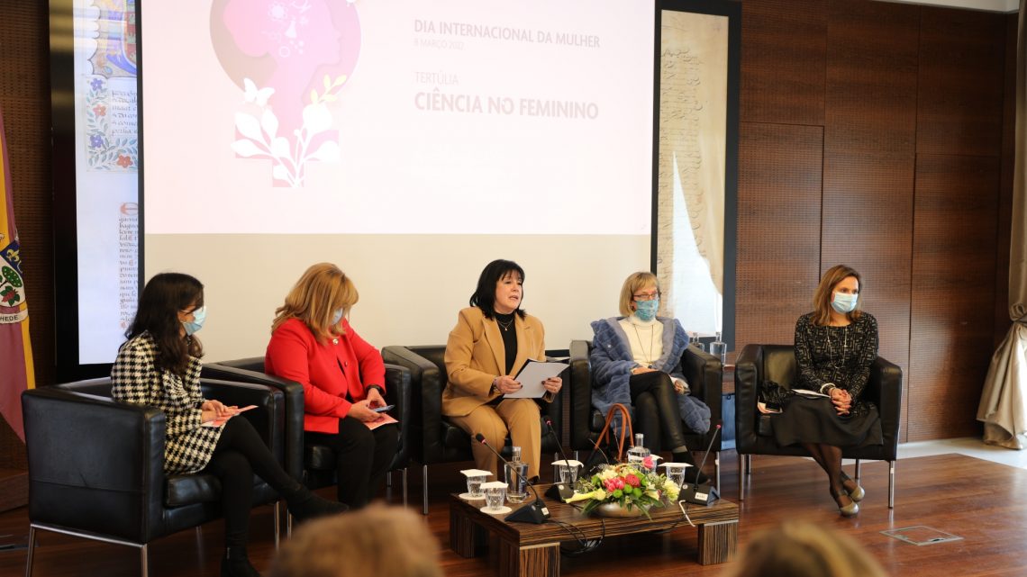 Dia Internacional da Mulher assinalado em Cantanhede com tertúlia sobre “Ciência no Feminino”. Promovida pela Câmara Municipal